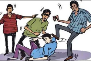 बोकारो: जमीन विवाद में दो पक्षों में हुई जमकर मारपीट 